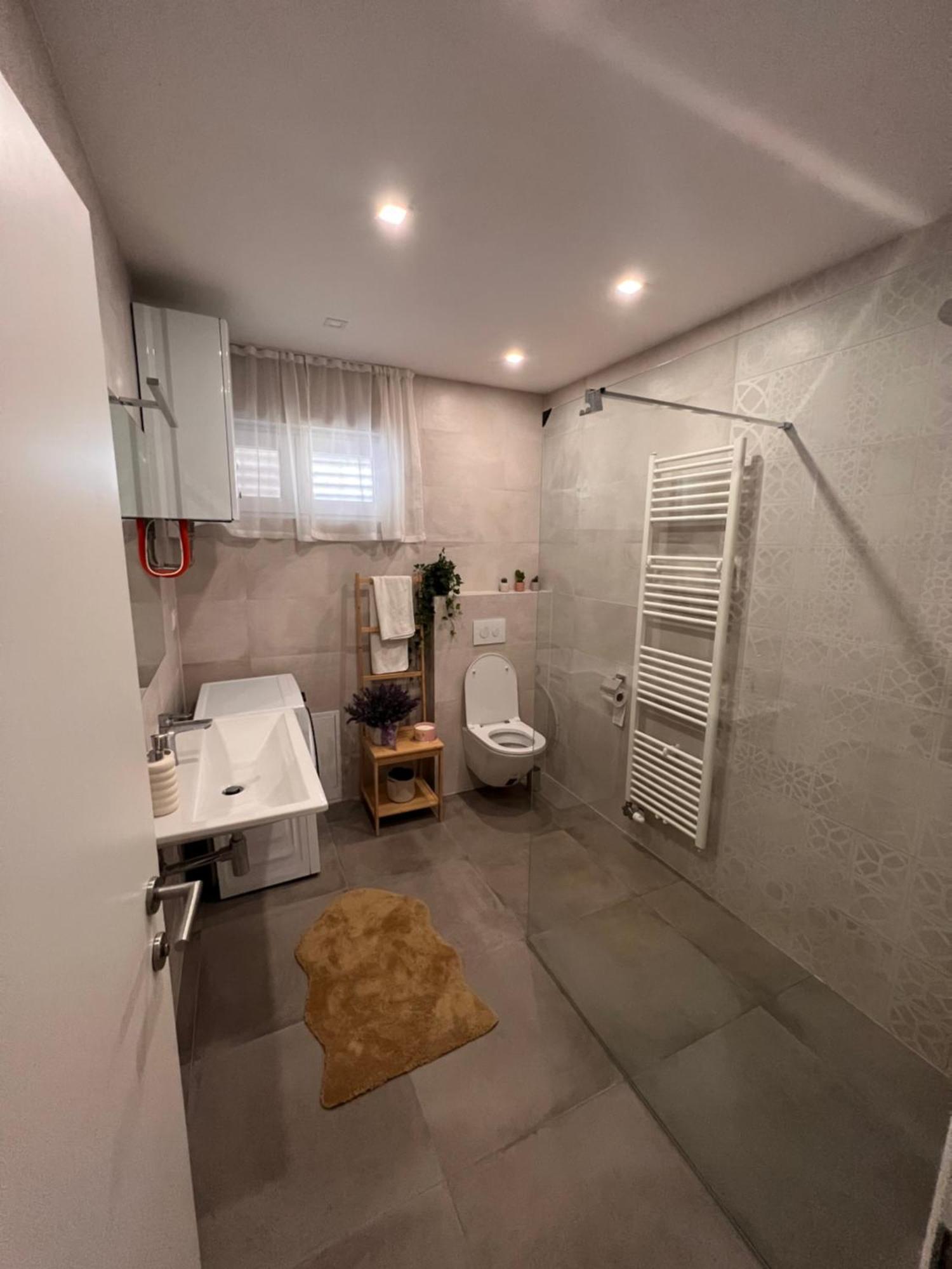 Marin Apartment